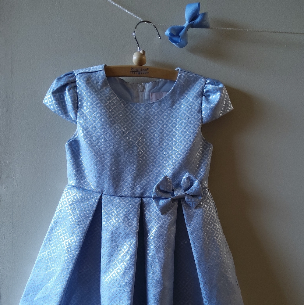 4 EVER FREE dress size 5T